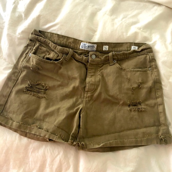 COPY - Lucky Brand Mid-Rise Shorts - Picture 3 of 11